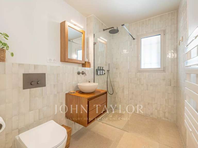 Maison Roquefort-les-Pins - 5 chambres - 292m²