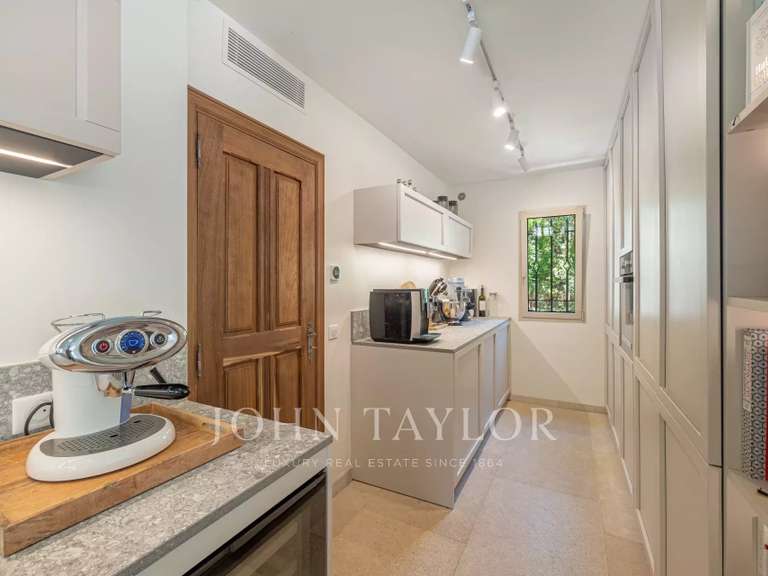 Maison Roquefort-les-Pins - 5 chambres - 292m²