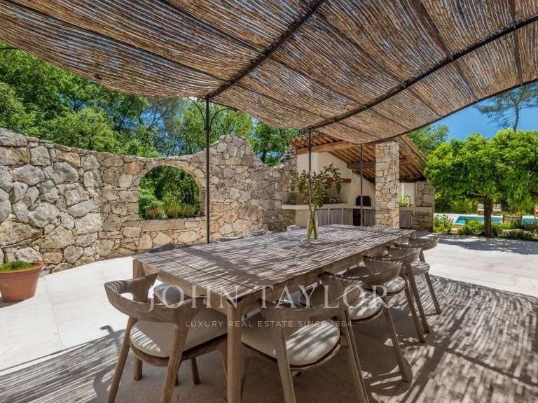 Maison Roquefort-les-Pins - 5 chambres - 292m²