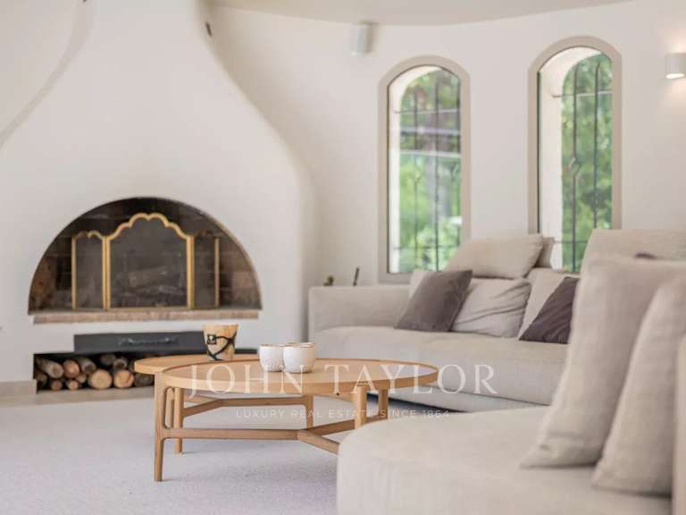 Maison Roquefort-les-Pins - 5 chambres - 292m²