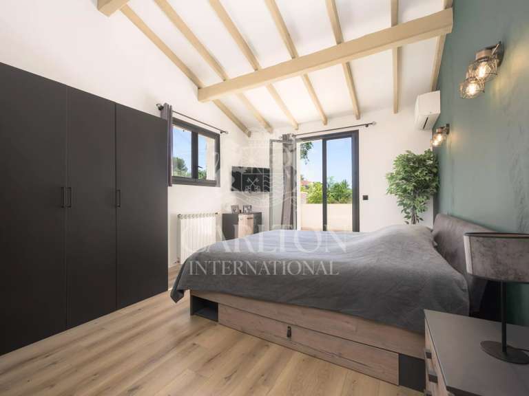 Maison Roquefort-les-Pins - 4 chambres - 210m²