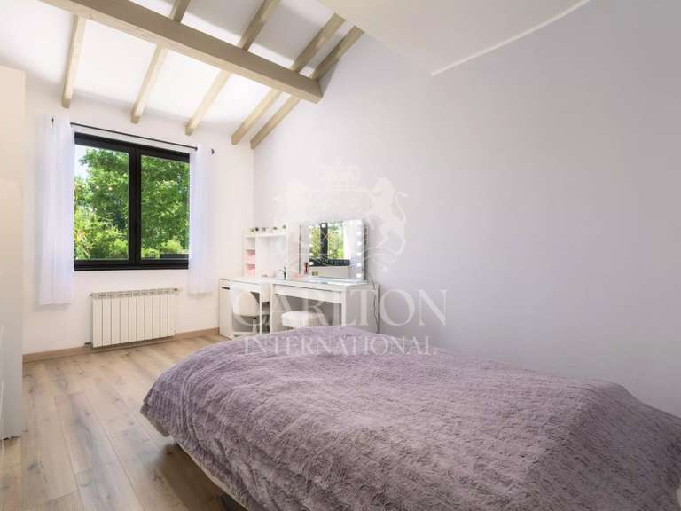 Maison Roquefort-les-Pins - 4 chambres - 210m²