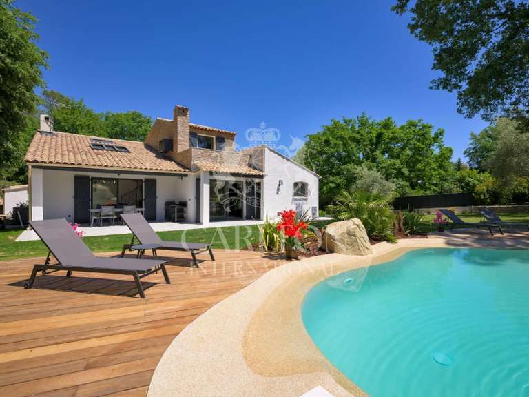 Maison Roquefort-les-Pins - 4 chambres - 210m²