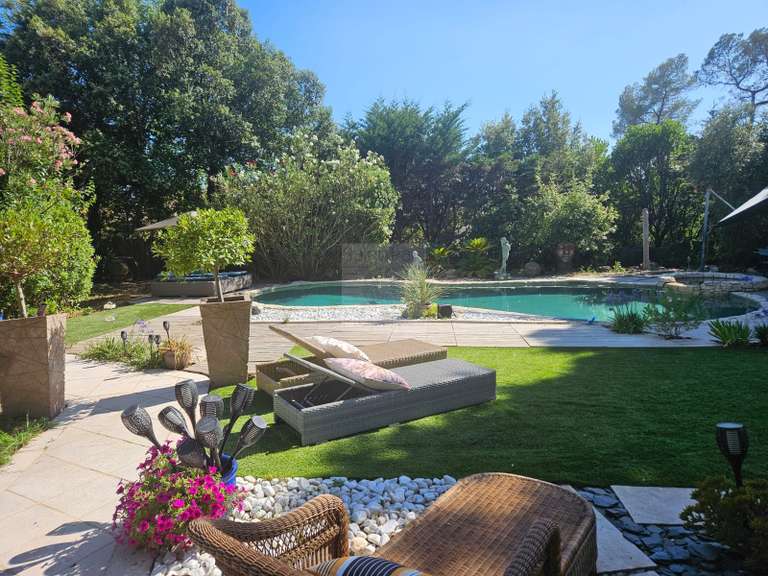 Maison Roquefort-les-Pins - 4 chambres - 260m²