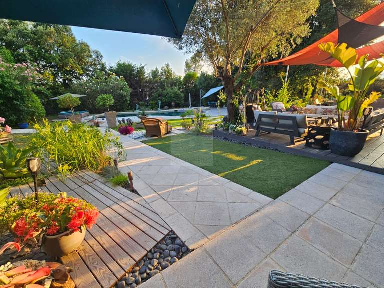 Maison Roquefort-les-Pins - 4 chambres - 260m²