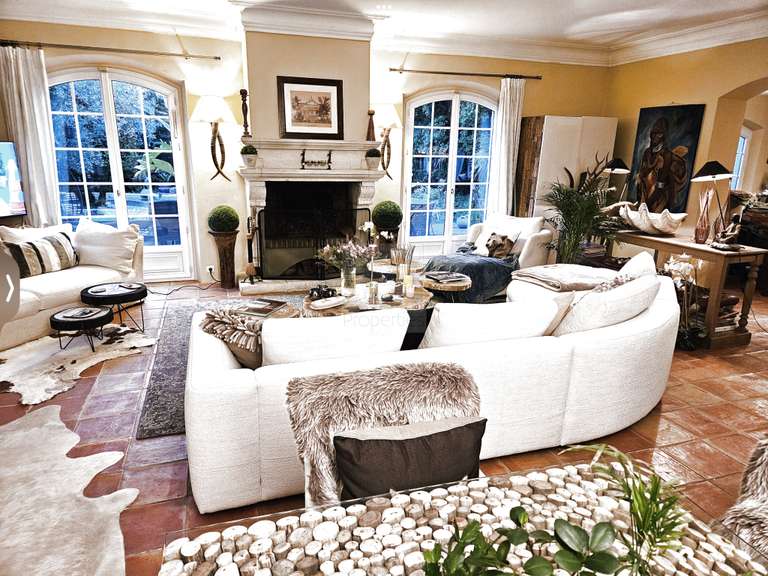 Maison Roquefort-les-Pins - 4 chambres - 260m²