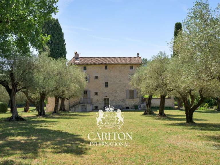 Maison Roquefort-les-Pins - 6 chambres - 400m²