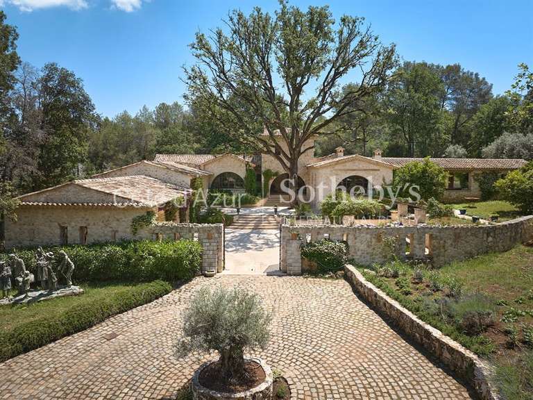 Maison Roquefort-les-Pins - 5 chambres - 600m²