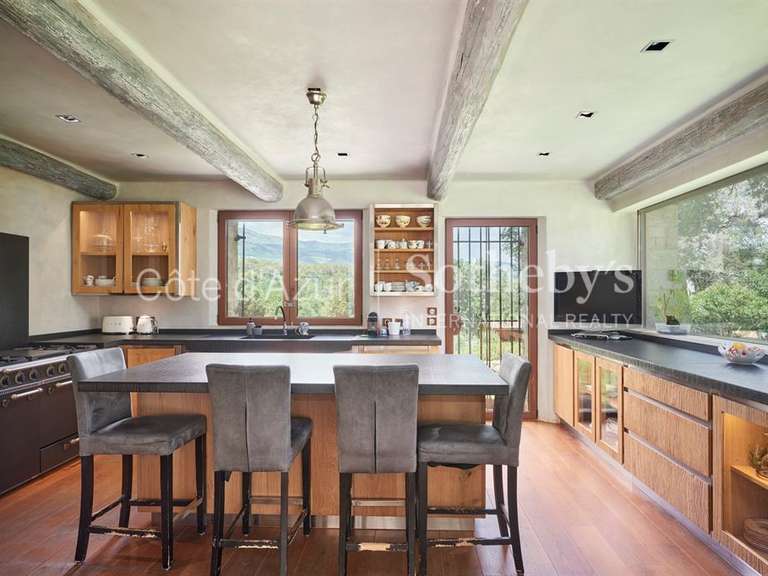 Maison Roquefort-les-Pins - 5 chambres - 600m²