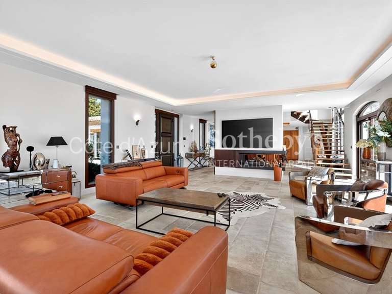 Maison Roquefort-les-Pins - 6 chambres - 381m²