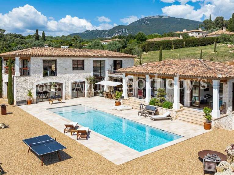 Maison Roquefort-les-Pins - 6 chambres - 381m²