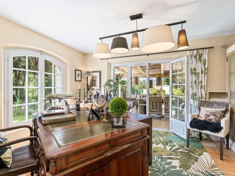 Maison Roquefort-les-Pins - 5 chambres - 259m²