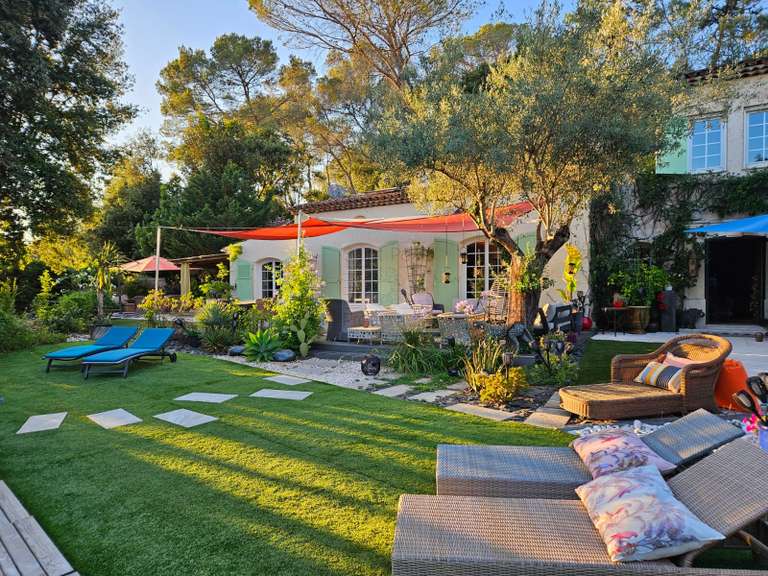 Maison Roquefort-les-Pins - 5 chambres - 259m²