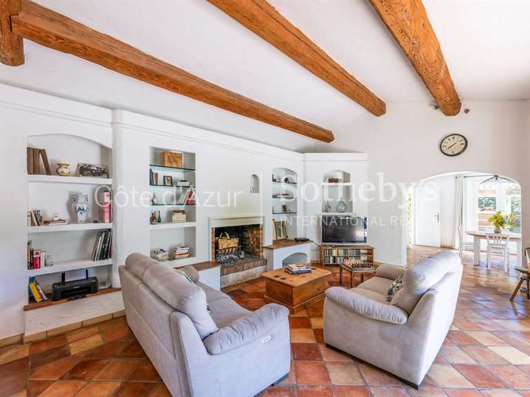 Maison Roquefort-les-Pins - 3 chambres - 158m²