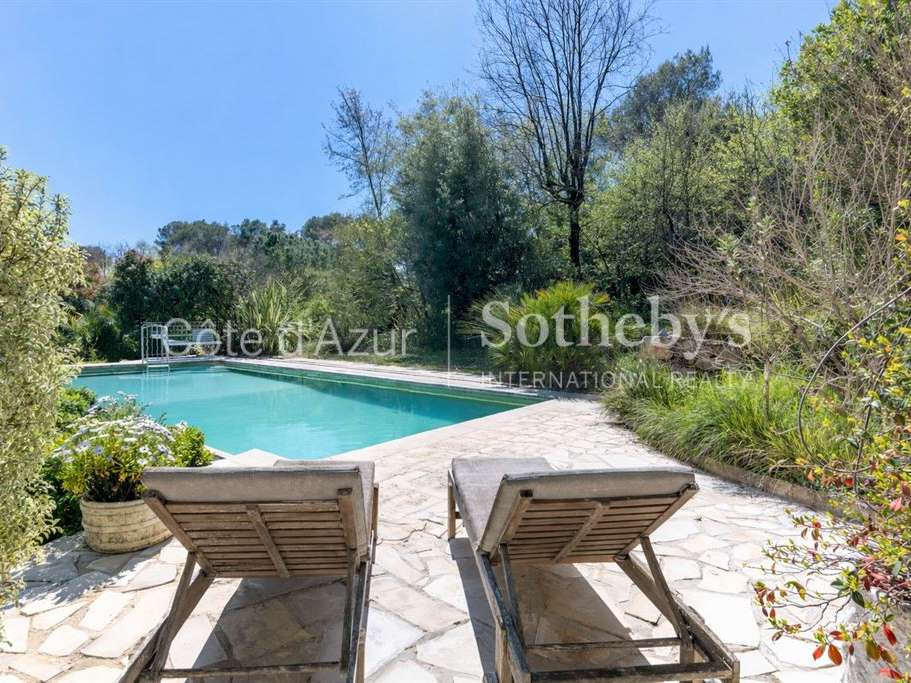 House Roquefort-les-Pins