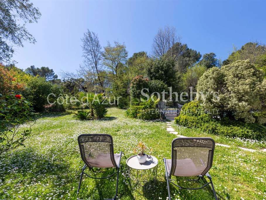 House Roquefort-les-Pins