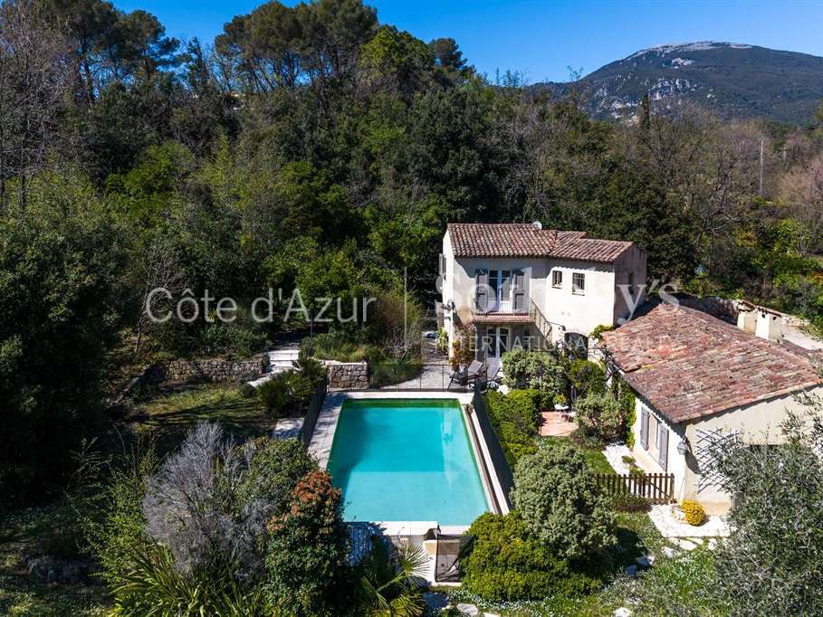House Roquefort-les-Pins