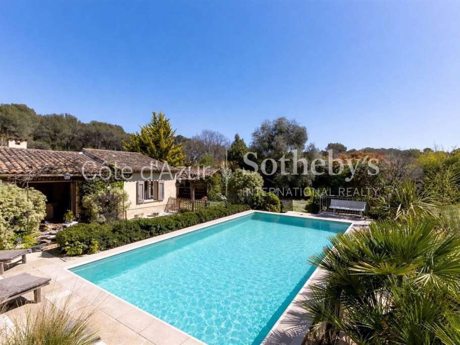 House Roquefort-les-Pins