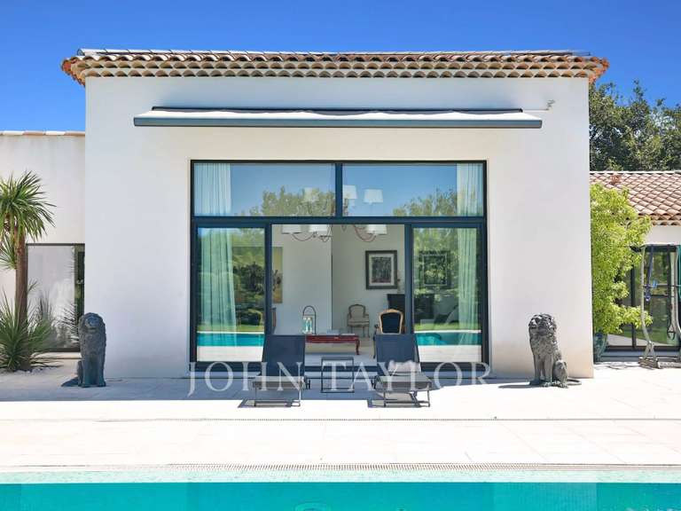 Maison Roquefort-les-Pins - 6 chambres - 224m²