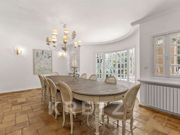 Maison Roquefort-les-Pins - 6 chambres - 400m²