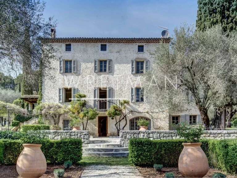 Maison Roquefort-les-Pins - 400m²