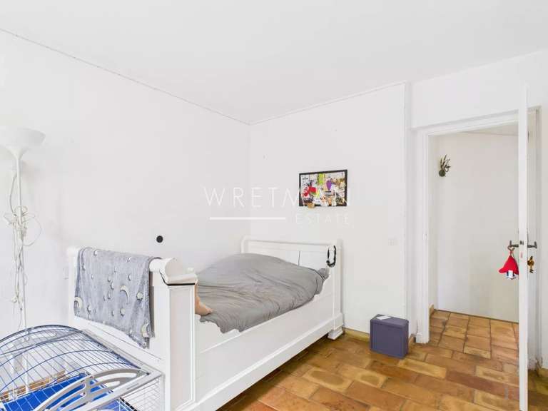 Maison Roquefort-les-Pins - 3 chambres - 3241m²
