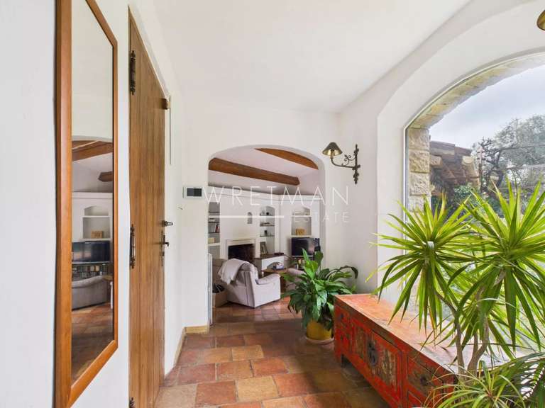 Maison Roquefort-les-Pins - 3 chambres - 3241m²