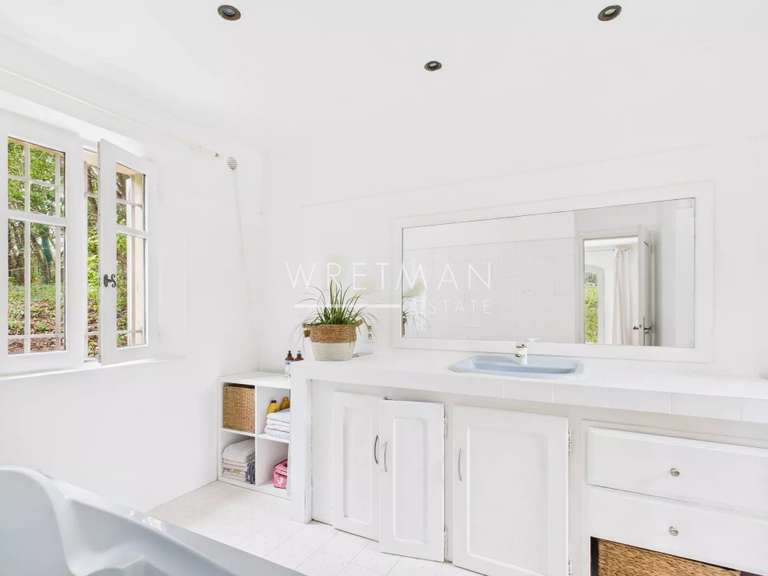 Maison Roquefort-les-Pins - 3 chambres - 3241m²