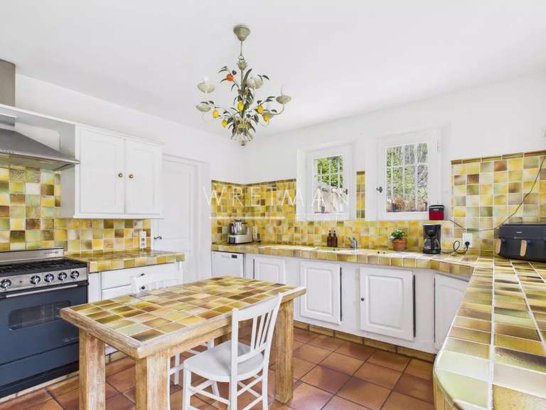 Maison Roquefort-les-Pins - 3 chambres - 3241m²