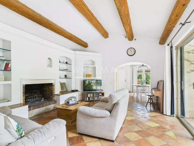 Maison Roquefort-les-Pins - 3 chambres - 3241m²