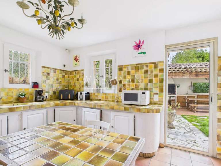 Maison Roquefort-les-Pins - 3 chambres - 3241m²