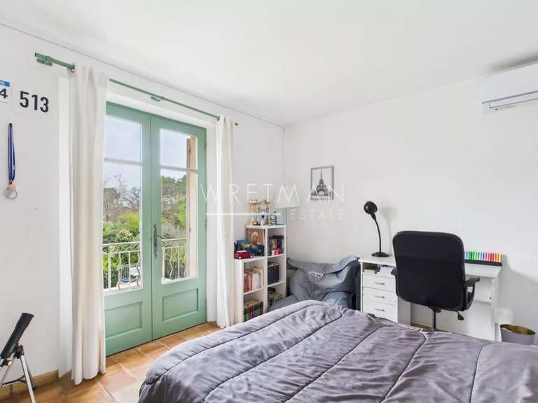 Maison Roquefort-les-Pins - 3 chambres - 3241m²