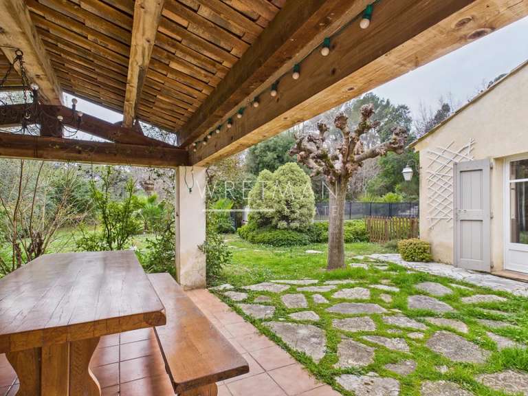 Maison Roquefort-les-Pins - 3 chambres - 3241m²