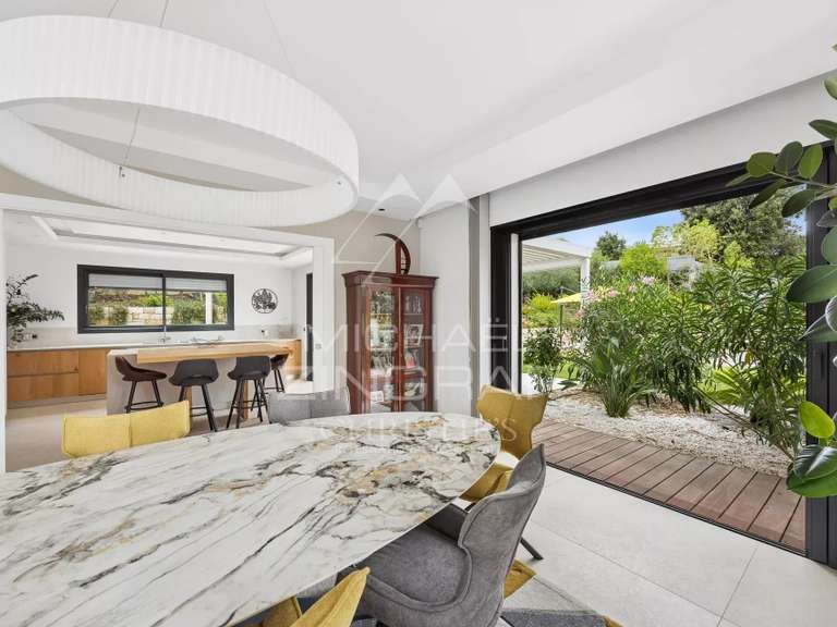 Maison Roquefort-les-Pins - 5 chambres - 300m²