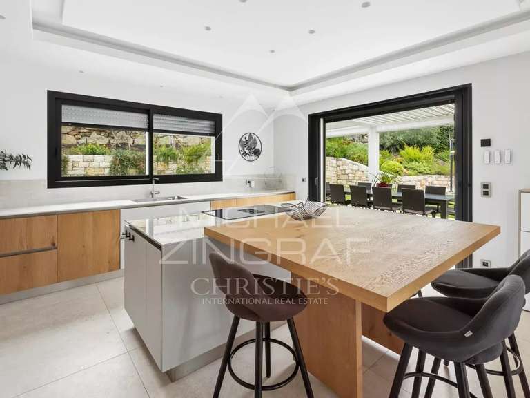 Maison Roquefort-les-Pins - 5 chambres - 300m²