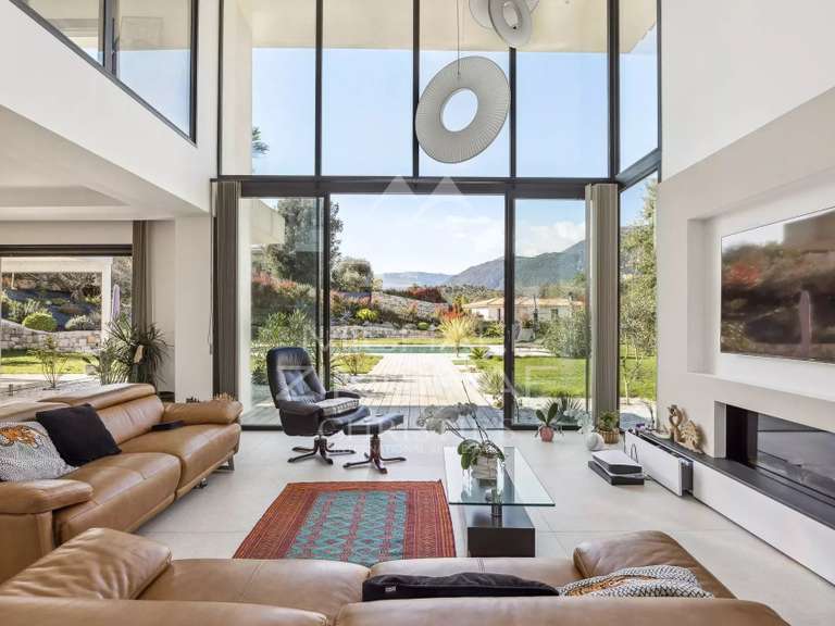 Maison Roquefort-les-Pins - 5 chambres - 237m²