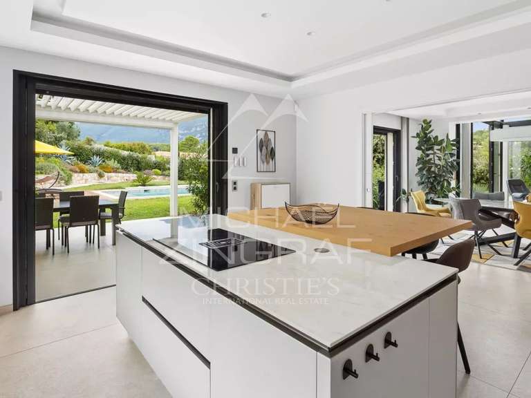Maison Roquefort-les-Pins - 5 chambres - 300m²