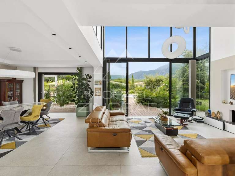 Maison Roquefort-les-Pins - 5 chambres - 300m²