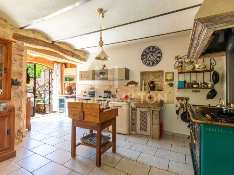House Roquefort-les-Pins - 4 bedrooms - 152m²