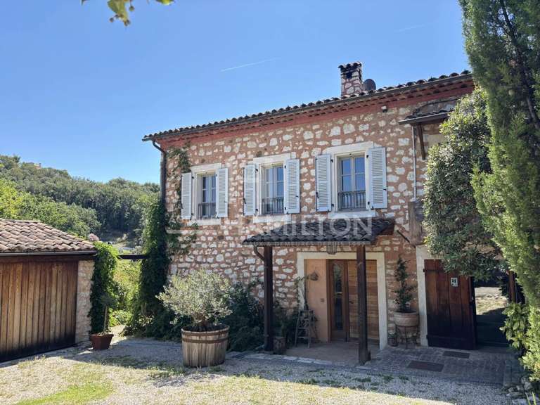 House Roquefort-les-Pins - 4 bedrooms - 152m²