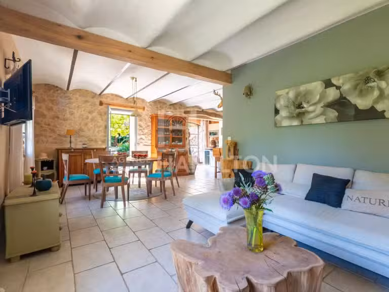 House Roquefort-les-Pins - 4 bedrooms - 152m²