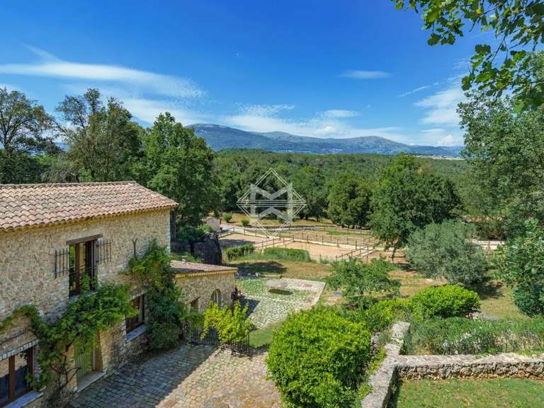 Propriété Roquefort-les-Pins - 7 chambres - 530m²