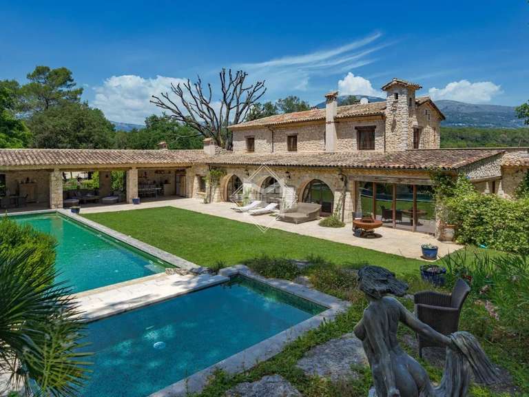 Propriété Roquefort-les-Pins - 7 chambres - 530m²