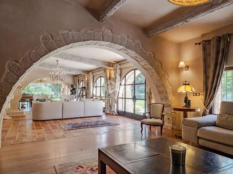 Propriété Roquefort-les-Pins - 7 chambres - 530m²