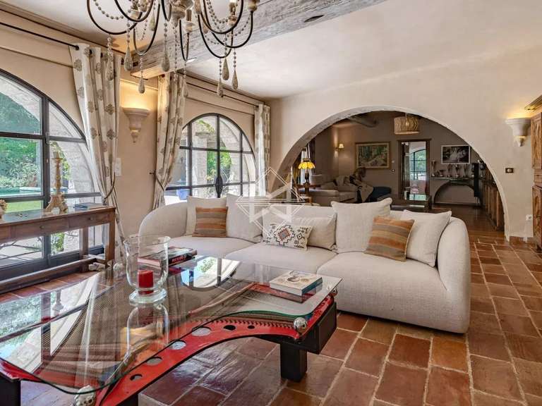 Propriété Roquefort-les-Pins - 7 chambres - 530m²