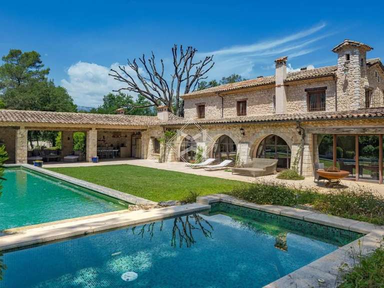 Propriété Roquefort-les-Pins - 7 chambres - 530m²
