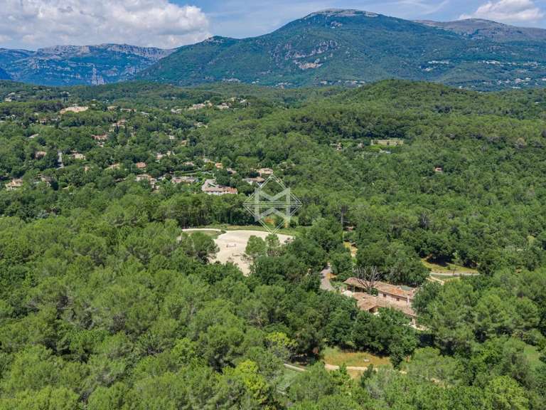 Propriété Roquefort-les-Pins - 7 chambres - 530m²
