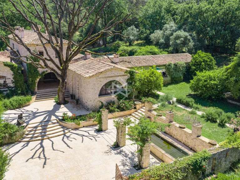 Propriété Roquefort-les-Pins - 7 chambres - 530m²