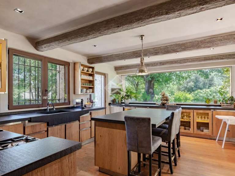 Propriété Roquefort-les-Pins - 7 chambres - 530m²