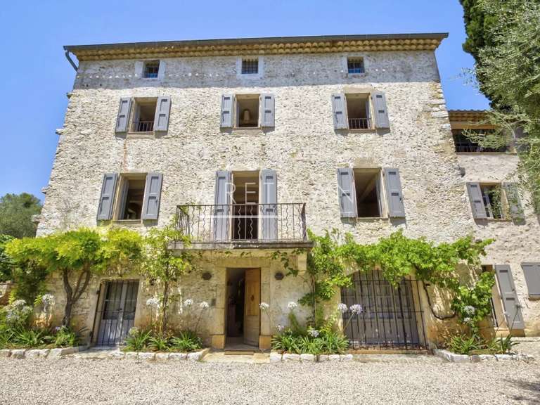 Propriété Roquefort-les-Pins - 6 chambres - 431m²
